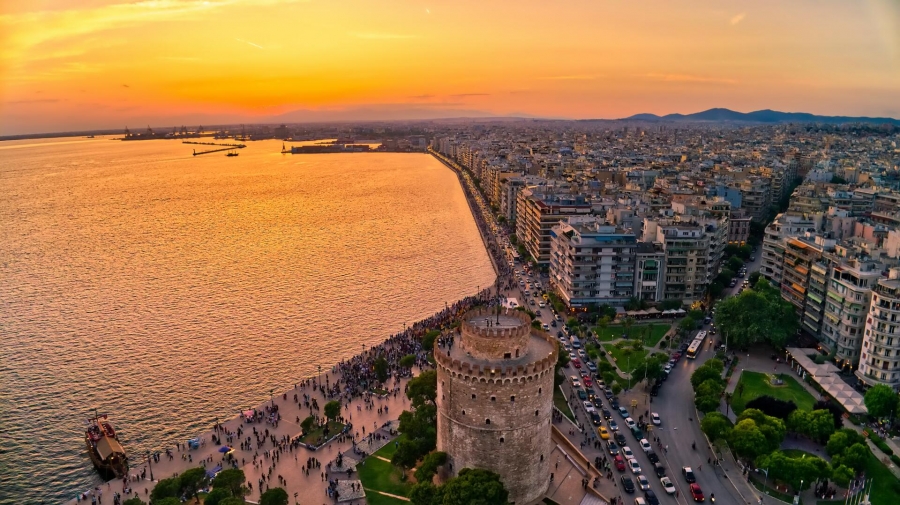 Delphi Meteora Vergina Thessaloniki Kavala- 4 Days Tour